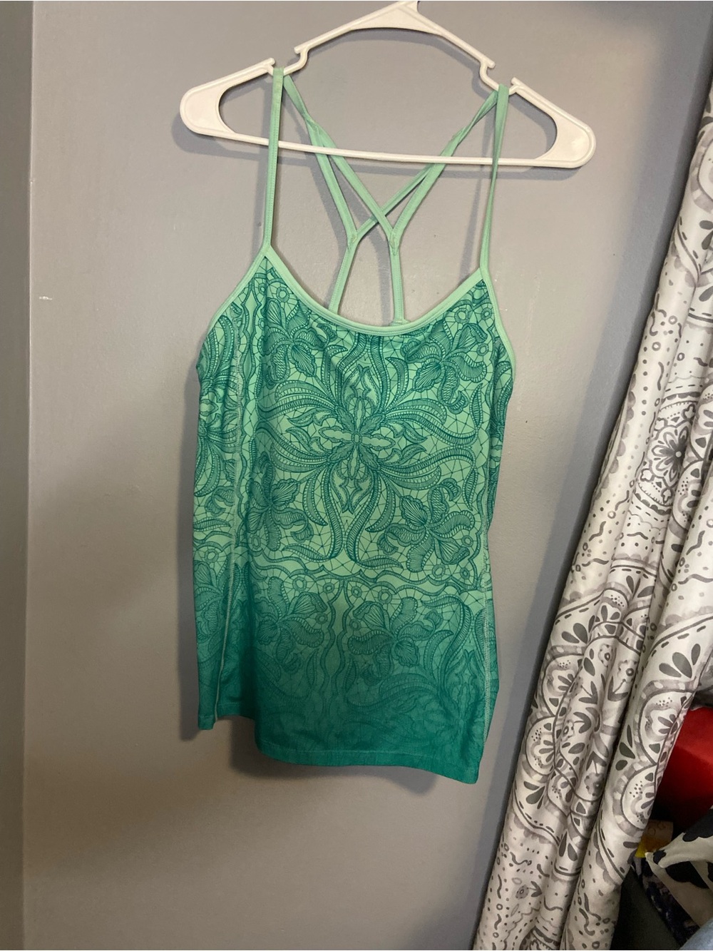 Athleta Mint Green Patterned Strappy Tank